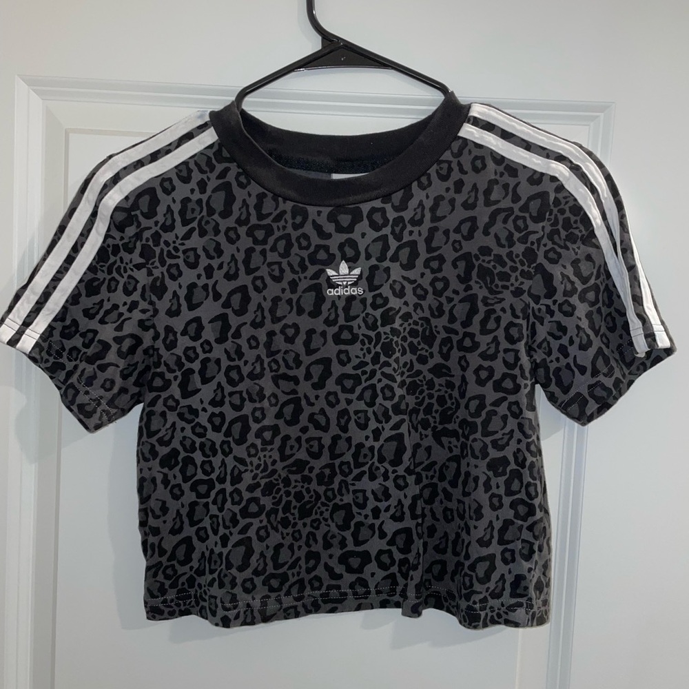 Adidas cheetah crop top size Xs
